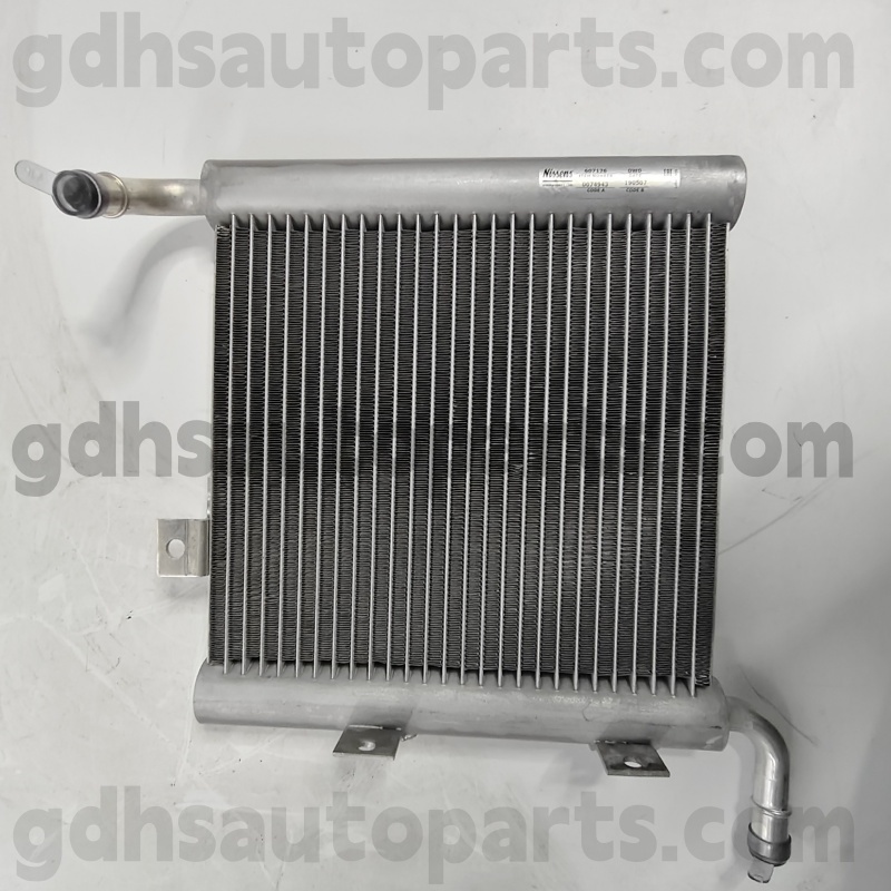 607176 Nissens Radiator muntaia Range Rover Velar oe. Lr140296